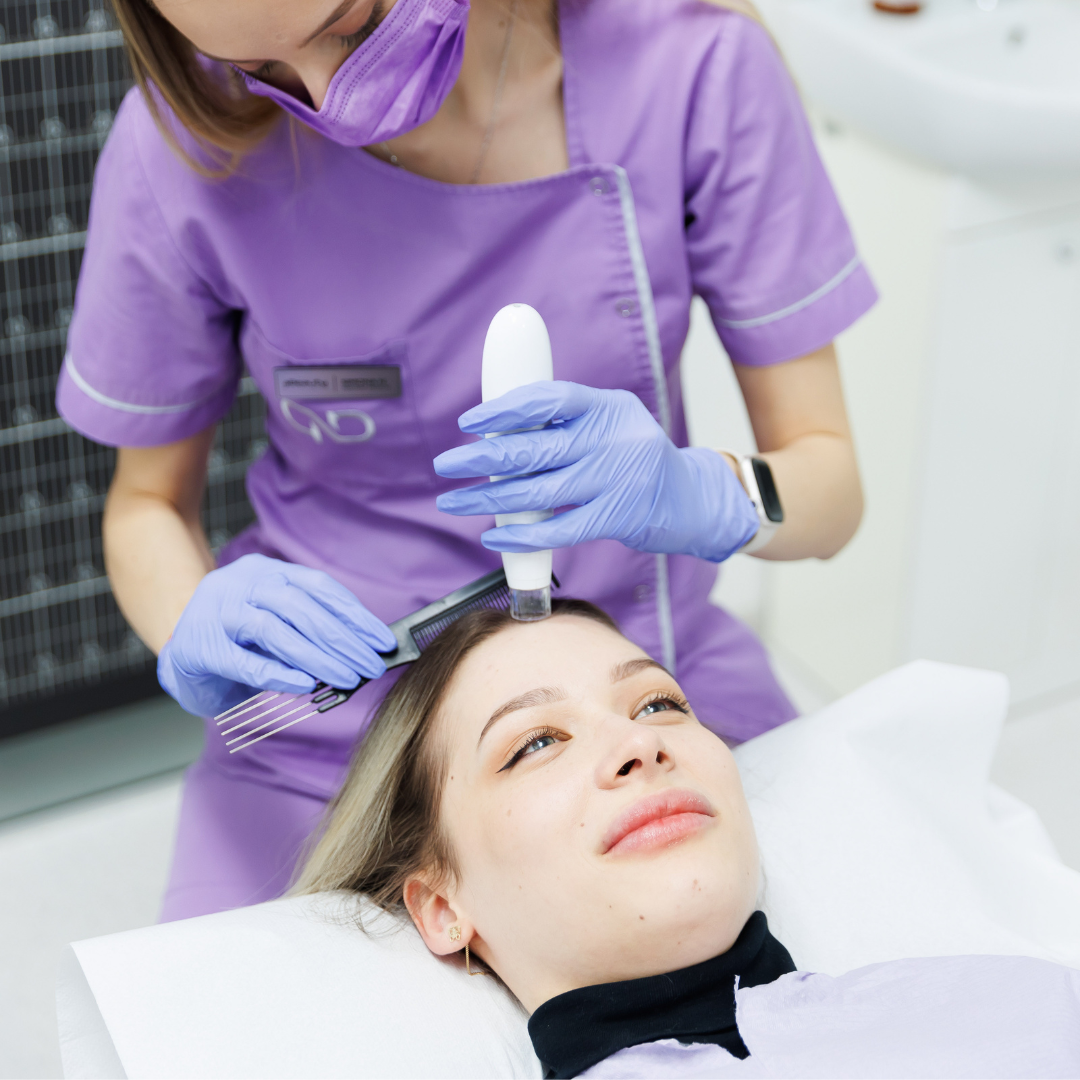 Tratament Alopecie Prostemics AAPE H – Regenerare Păr cu Exozomi și Tehnologie SkinTera