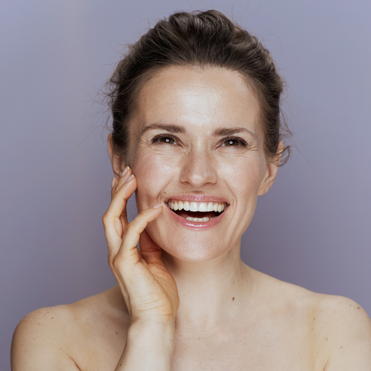 Tratament Riduri cu Acid Hialuronic Amalian – Hidratare și Întinerire